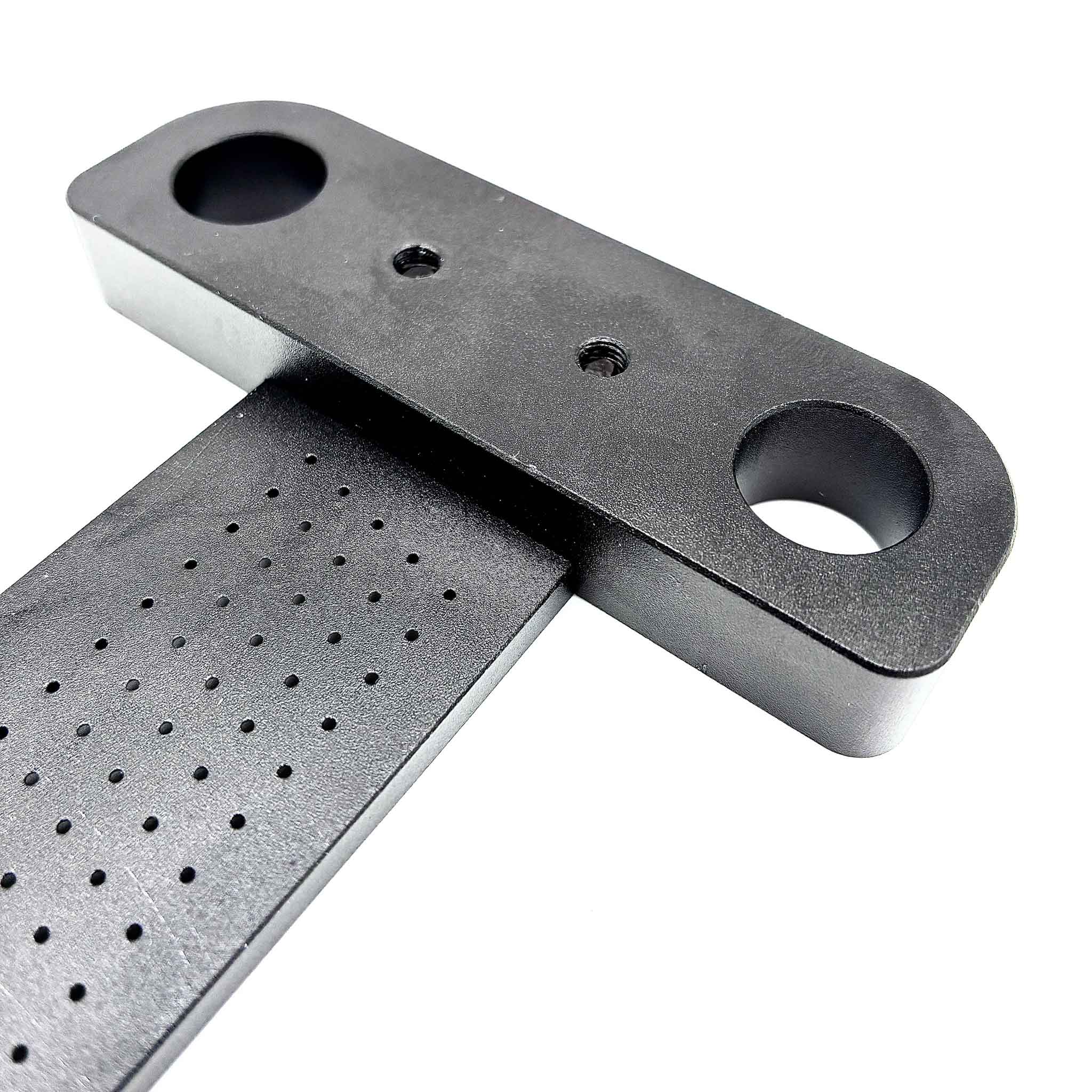 Rückseite der Anreißhilfe mit Anschlag für Bohrlöcher Markierungen.