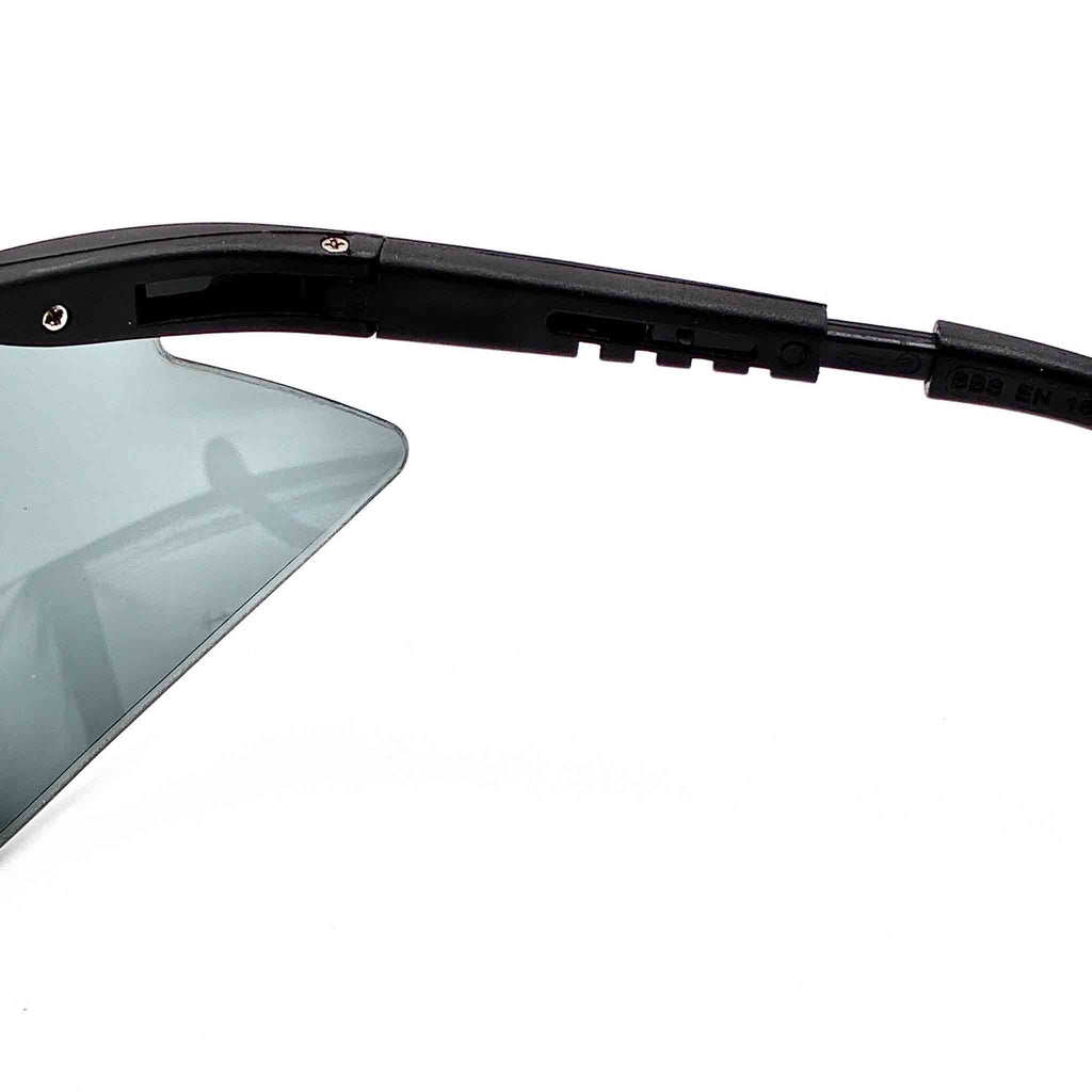 Arbeitsbrille mit gebogene Gläser, flexiblem Rahmen und verstellbaren Bügel.