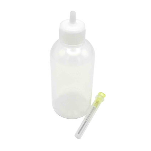 50 ml Dosierflasche mit feiner Spritzennadel für präzises Dosieren von Öl und Klebstoff