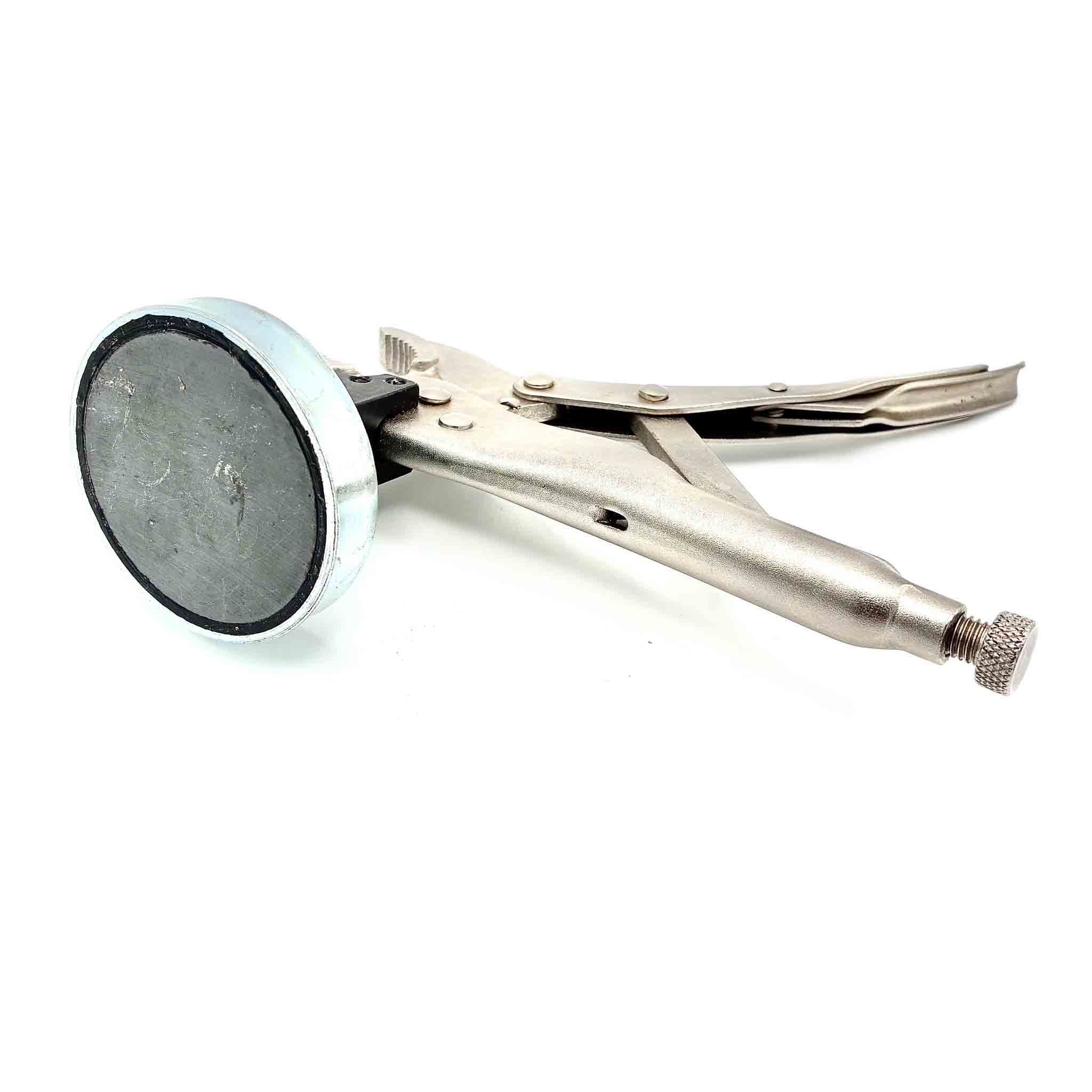 Robuste Werkstattzange mit Dauermagnet für Metallarbeiten.