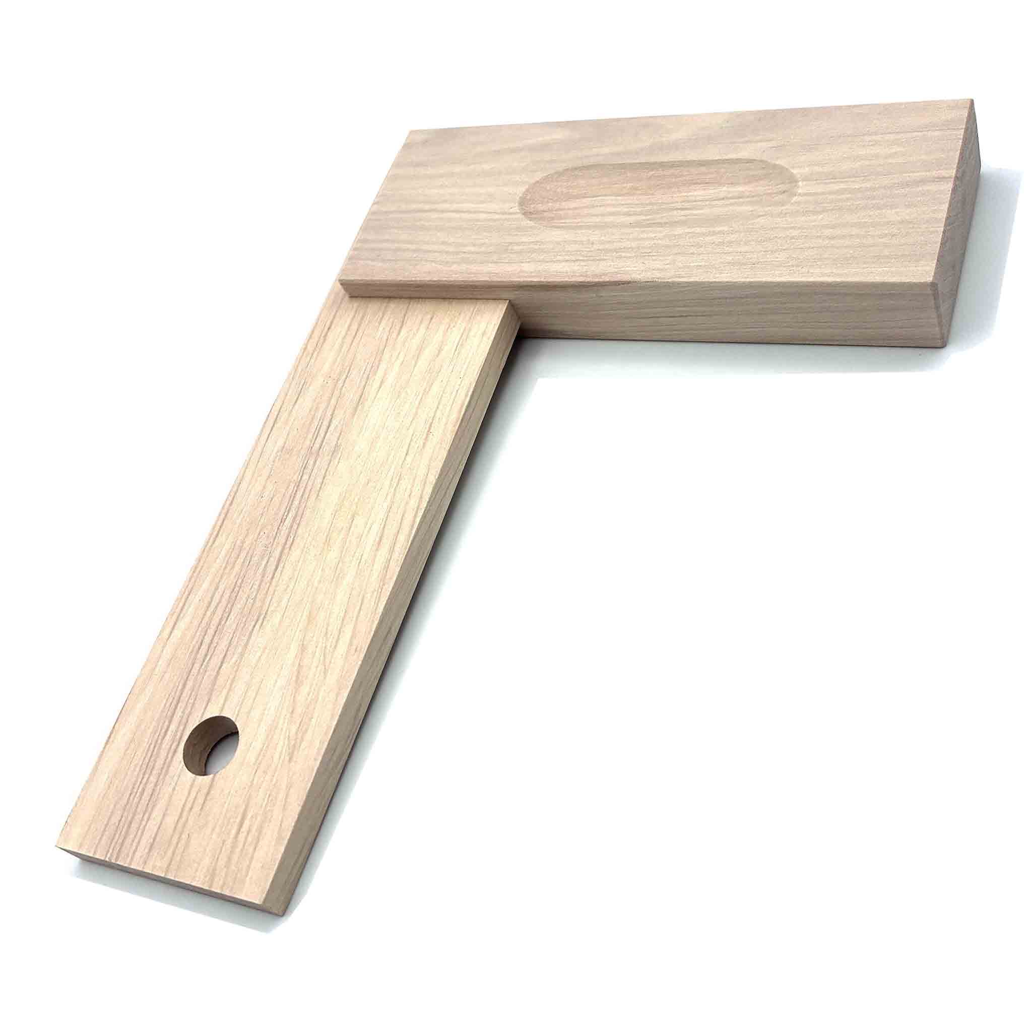 Holzwinkel 90 Grad aus Weißbuche mit Griffhohlkehle und Aufhängebohrung