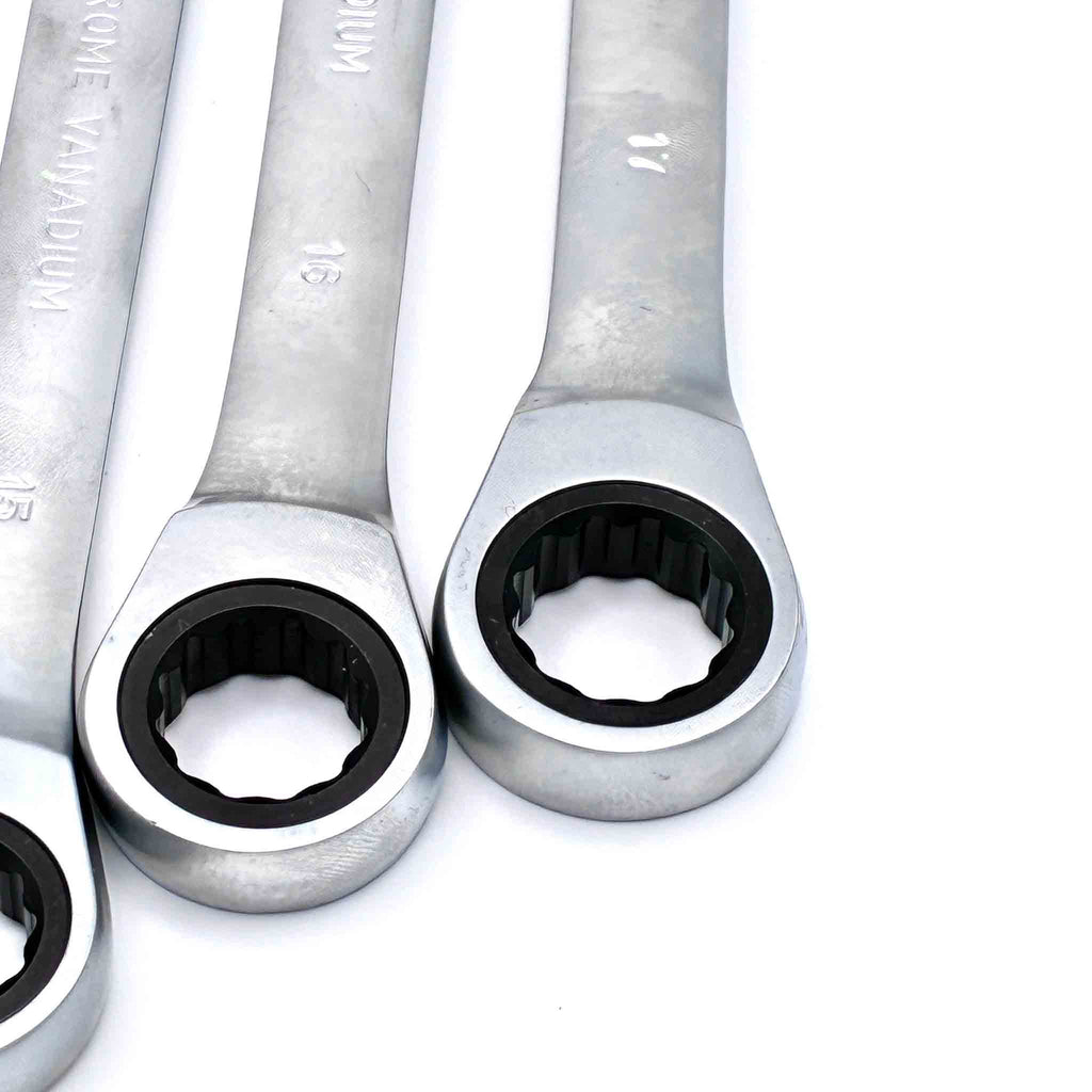 12-teiliges Ringmaulschlüssel Set mit Ratschenfunktion und Wandhalter