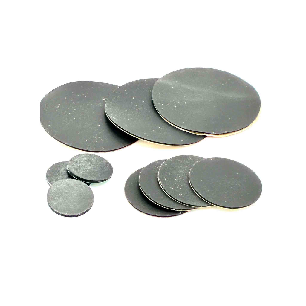 Schwarze runde Gummipads mit Klebeschicht zum Schutz von Metallteilen und Oberflächen